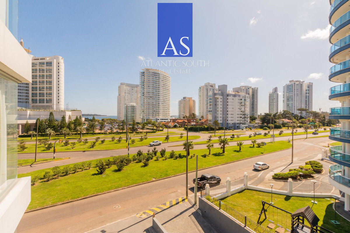 Apartamento ID.4184 - Venta Apartamento 3 dormitorios Playa Mansa Punta del Este