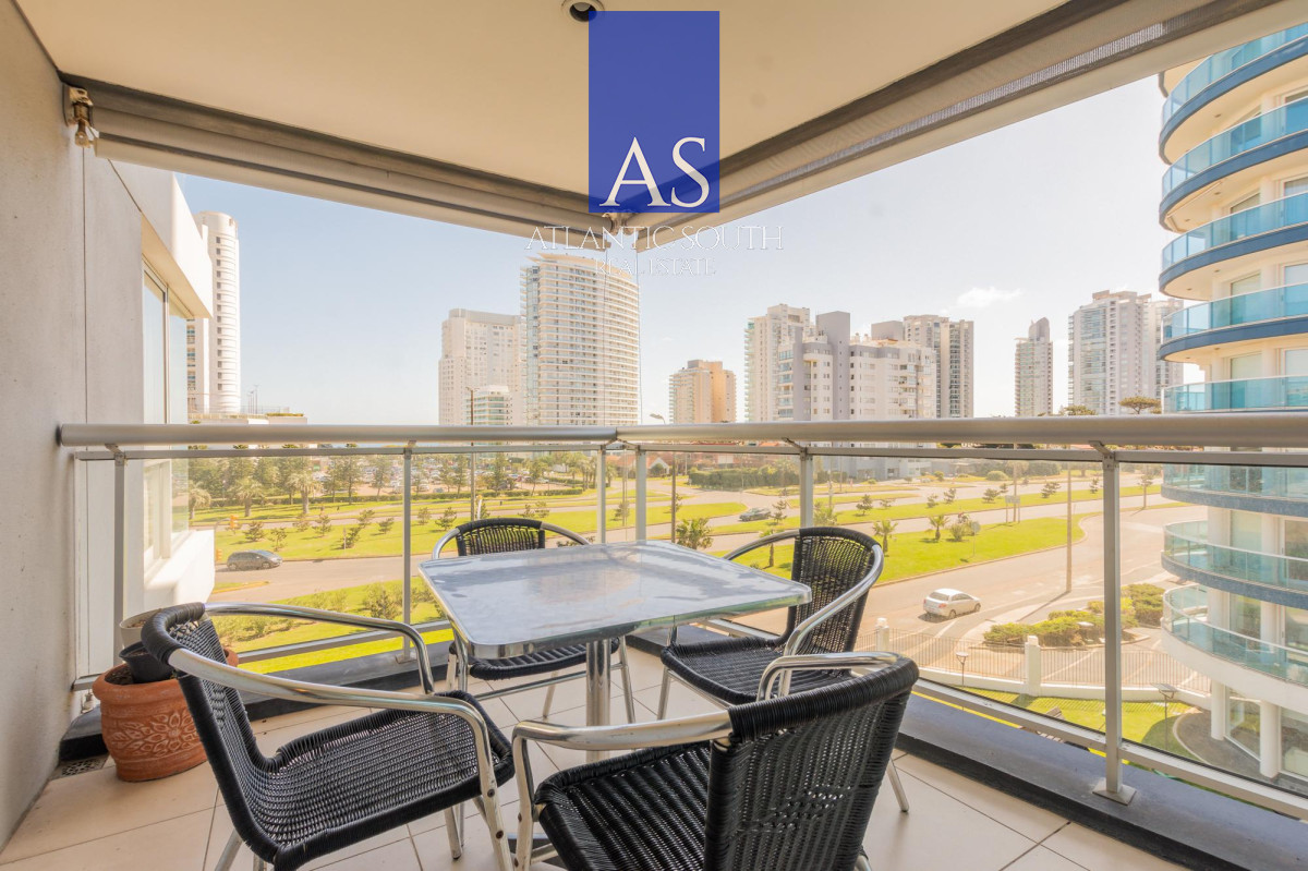 Apartamento ID.4184 - Venta Apartamento 3 dormitorios Playa Mansa Punta del Este