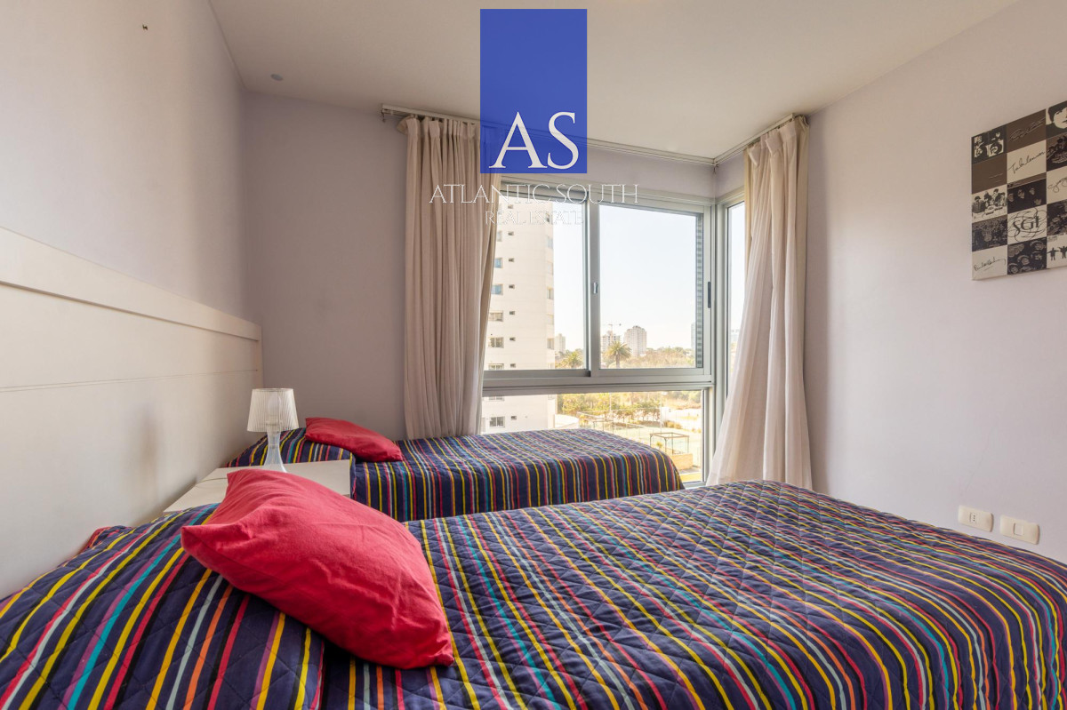 Apartamento ID.4184 - Venta Apartamento 3 dormitorios Playa Mansa Punta del Este
