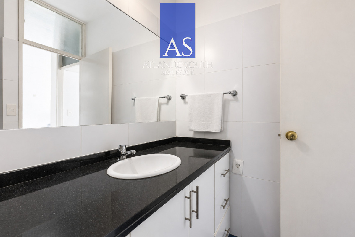 Apartamento ID.5081 - Venta departamento 1 dormitorio Península, Punta del Este 