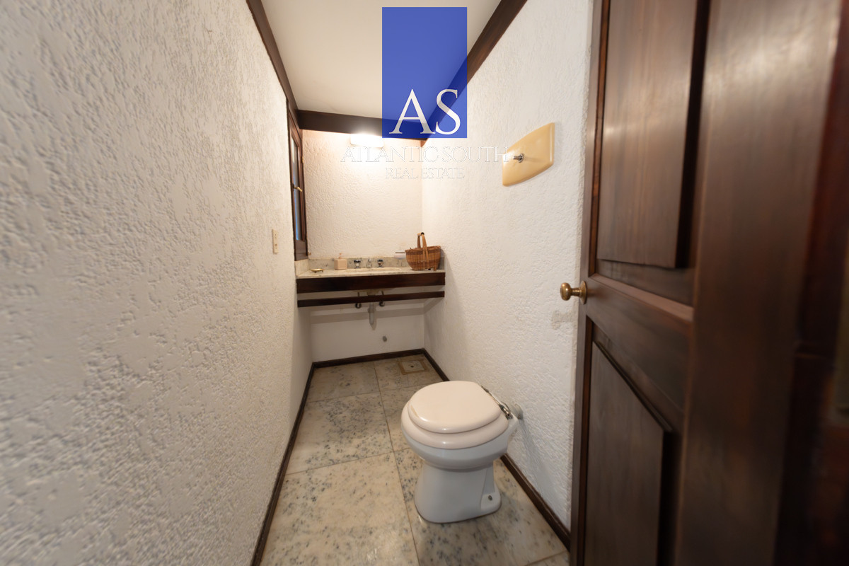 Casa ID.4273 - Venta casa 4 dormitorios en Pinares 