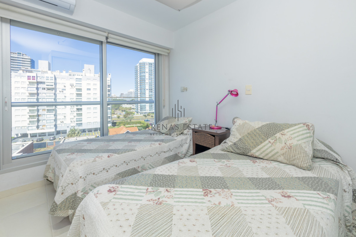 Apartamento ID.4395 - Venta apartamento 2 dormitorios Punta del Este