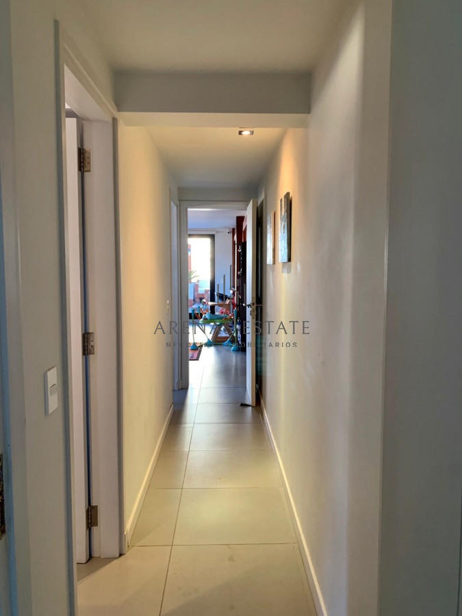 Apartamento ID.1981 - Venta Departamento de 2 dormitorios con terraza en Playa Brava
