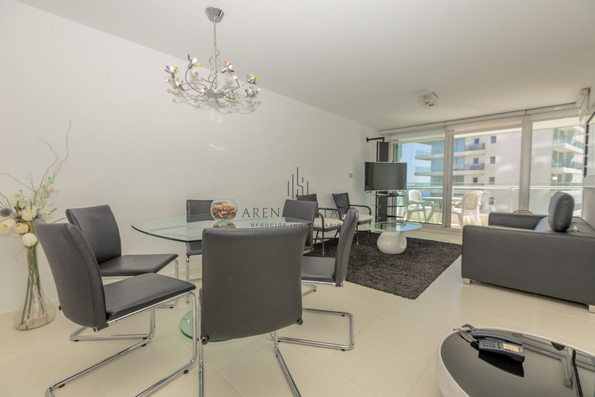 Apartamento ID.4395 - Venta apartamento 2 dormitorios Punta del Este