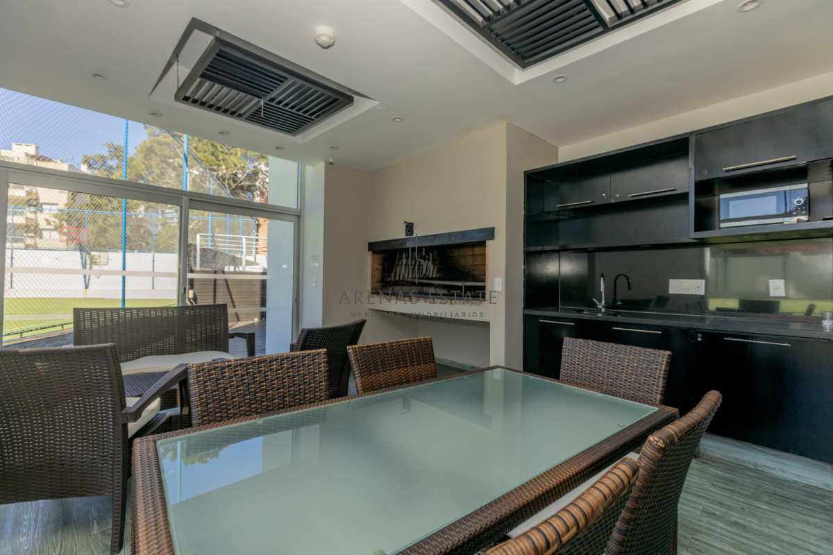 Apartamento ID.4395 - Venta apartamento 2 dormitorios Punta del Este