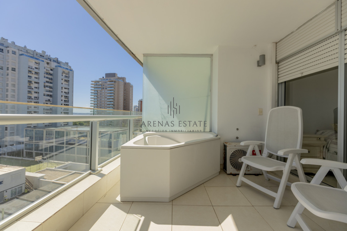 Apartamento ID.4395 - Venta apartamento 2 dormitorios Punta del Este
