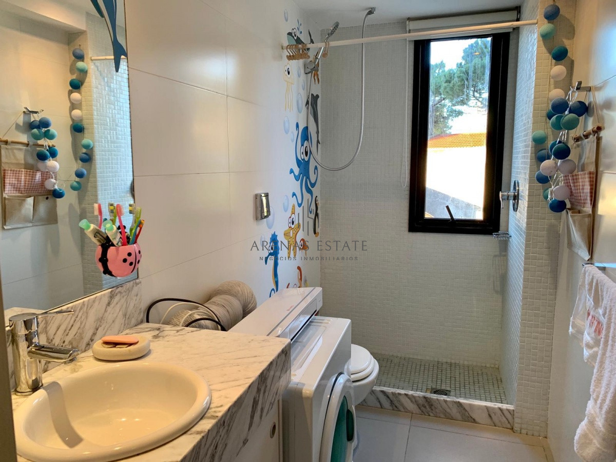 Apartamento ID.1981 - Venta Departamento de 2 dormitorios con terraza en Playa Brava