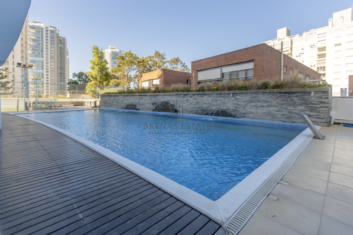 Apartamento ID.4395 - Venta apartamento 2 dormitorios Punta del Este