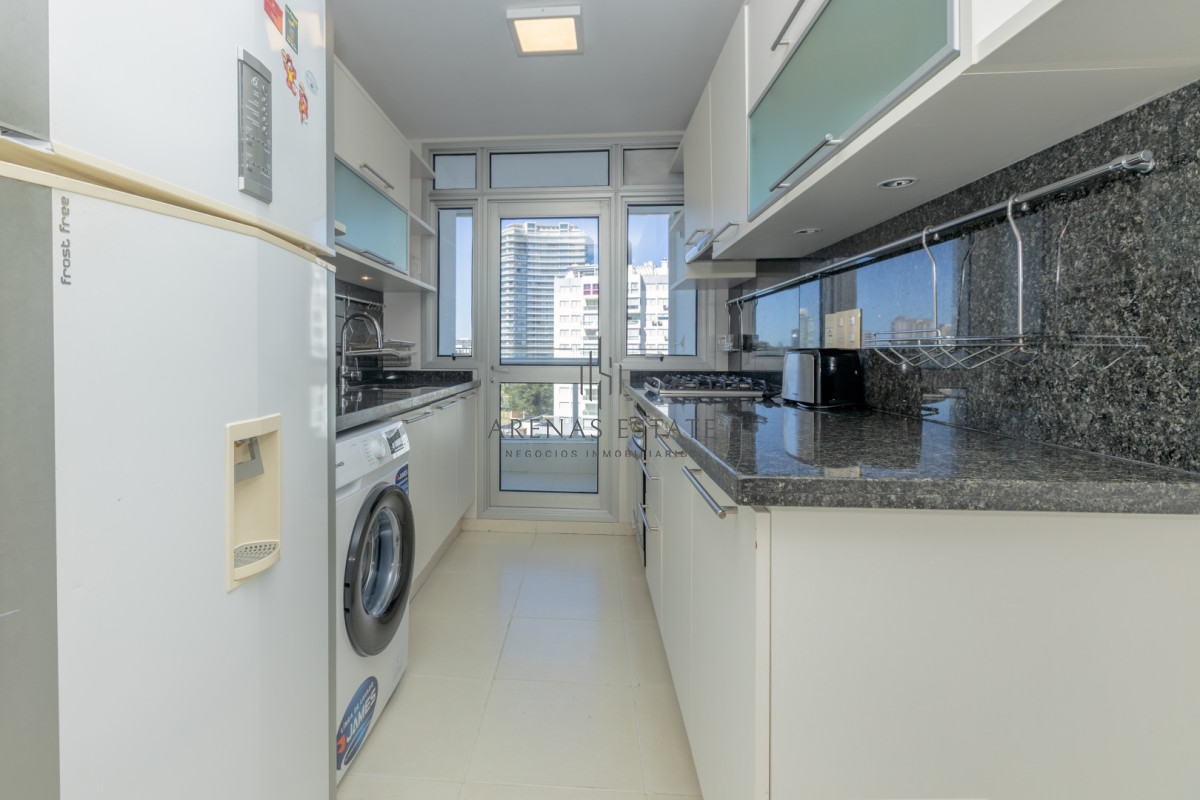 Apartamento ID.4395 - Venta apartamento 2 dormitorios Punta del Este