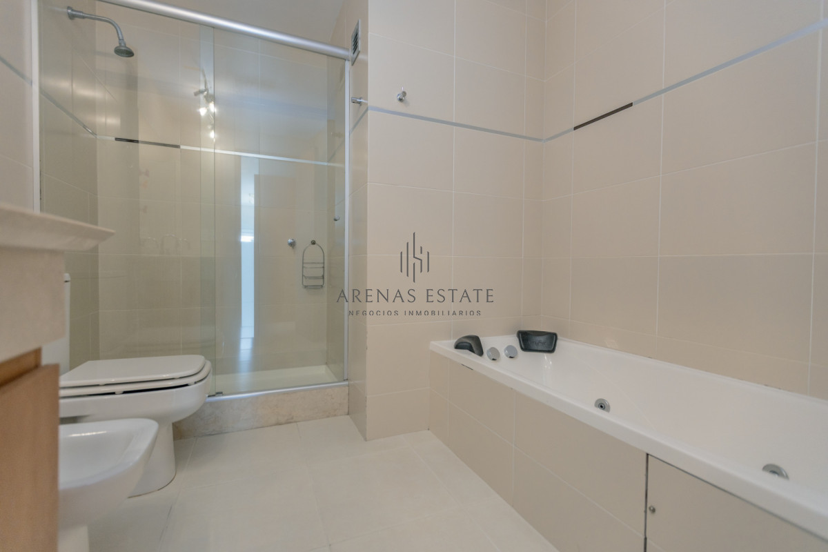 Apartamento ID.4395 - Venta apartamento 2 dormitorios Punta del Este