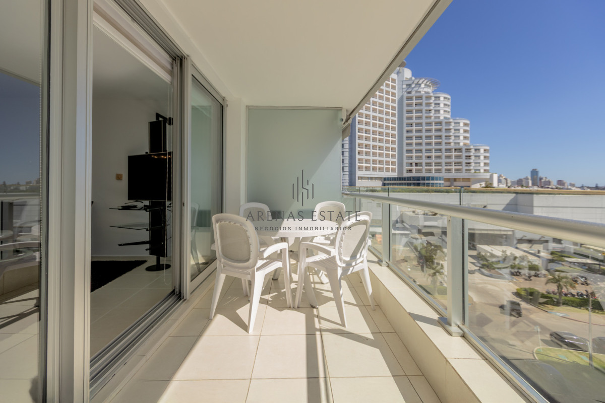 Apartamento ID.4395 - Venta apartamento 2 dormitorios Punta del Este