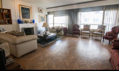 Venta Apartamento 3 dorm + servicio Centro Montevideo