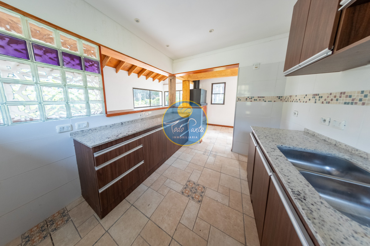 Miniatura de Casa de 3 dormitorios en Club del Lago, Punta del Este | Todo Punta