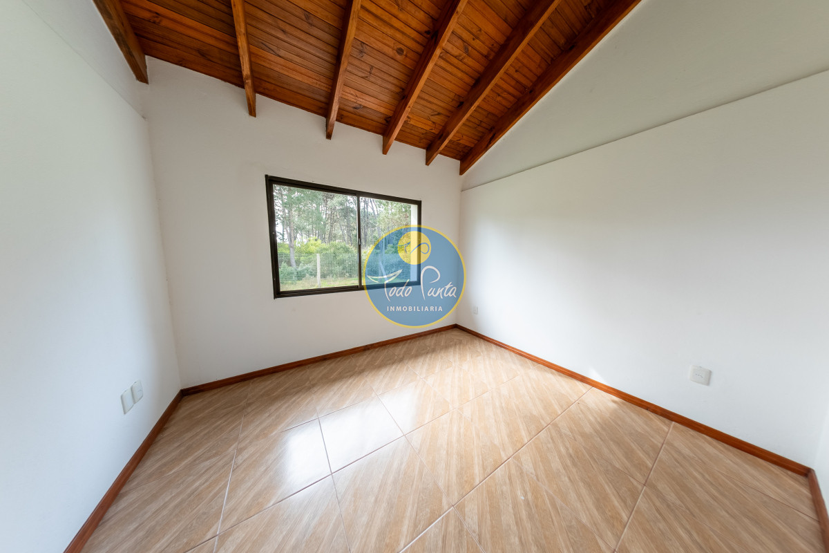 Miniatura de Casa de 3 dormitorios en Club del Lago, Punta del Este | Todo Punta