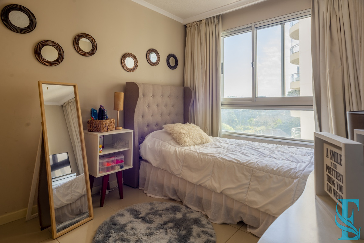Apartamento ID.450 - Venta Apartamento 3 dormitorios y dependencia en Ocean Drive Punta del Este