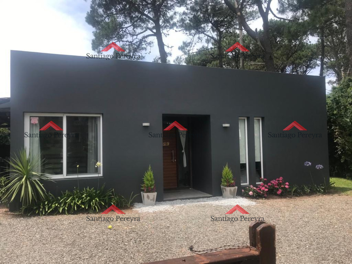 Venta Casa 2 Dormitorios Punta Del Este - GoPunta - Portal Inmobiliario de Punta del Este - Maldonado