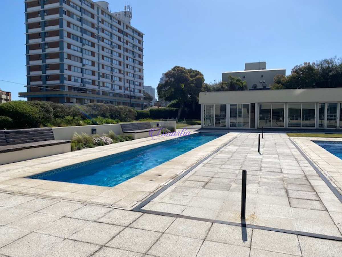Apartamento ID.284 - Alquiler Departamento 3 dormitorios en Playa Brava