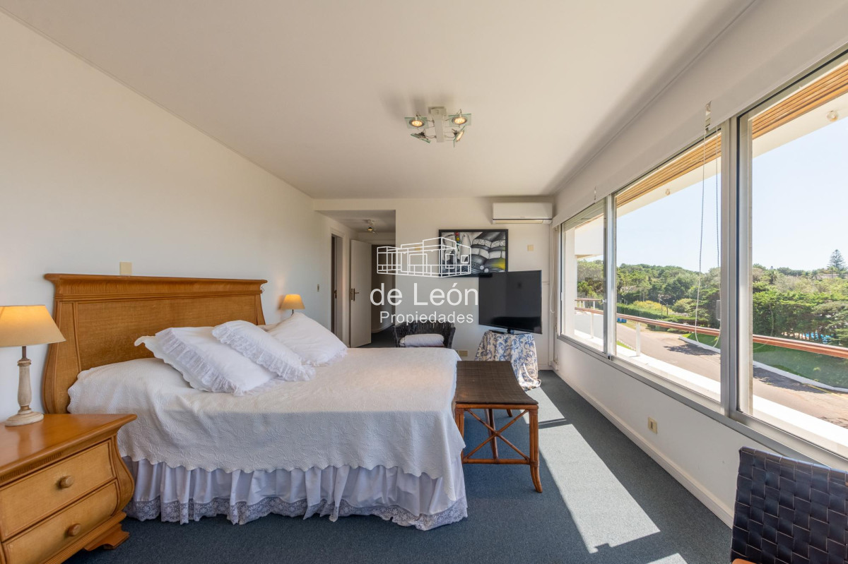 Apartamento ID.15126 - Apartamento  Venta 3 dormitorios mas dependencia  Rincón del Indio Punta del Este Vista al Mar