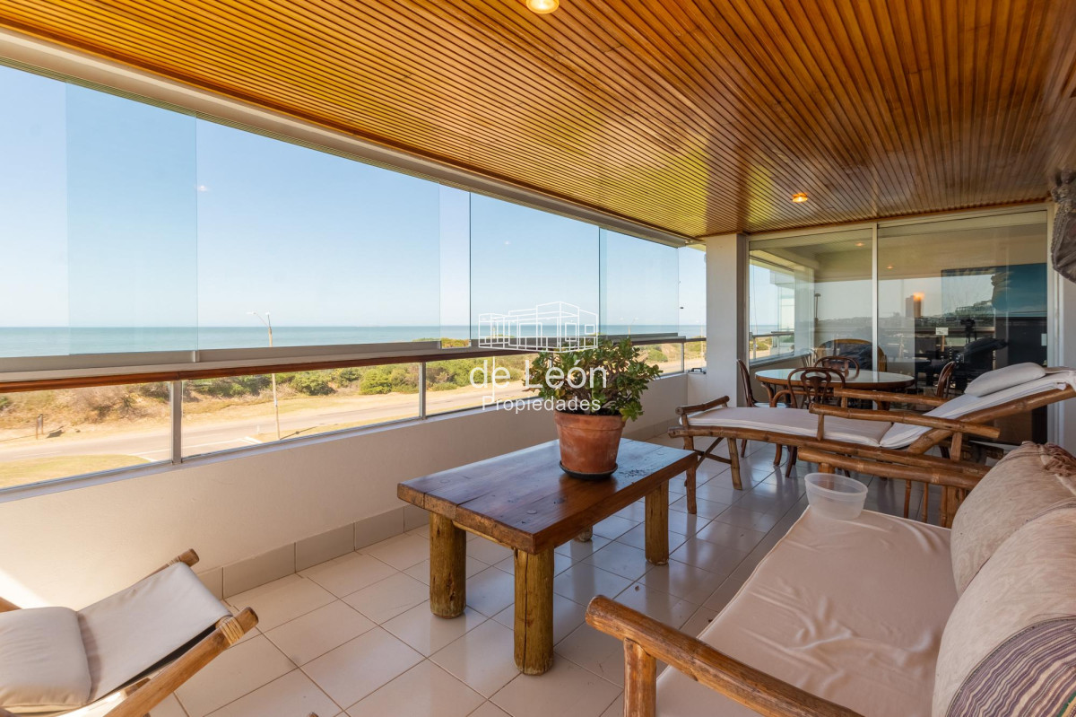 Apartamento ID.15126 - Apartamento  Venta 3 dormitorios mas dependencia  Rincón del Indio Punta del Este Vista al Mar