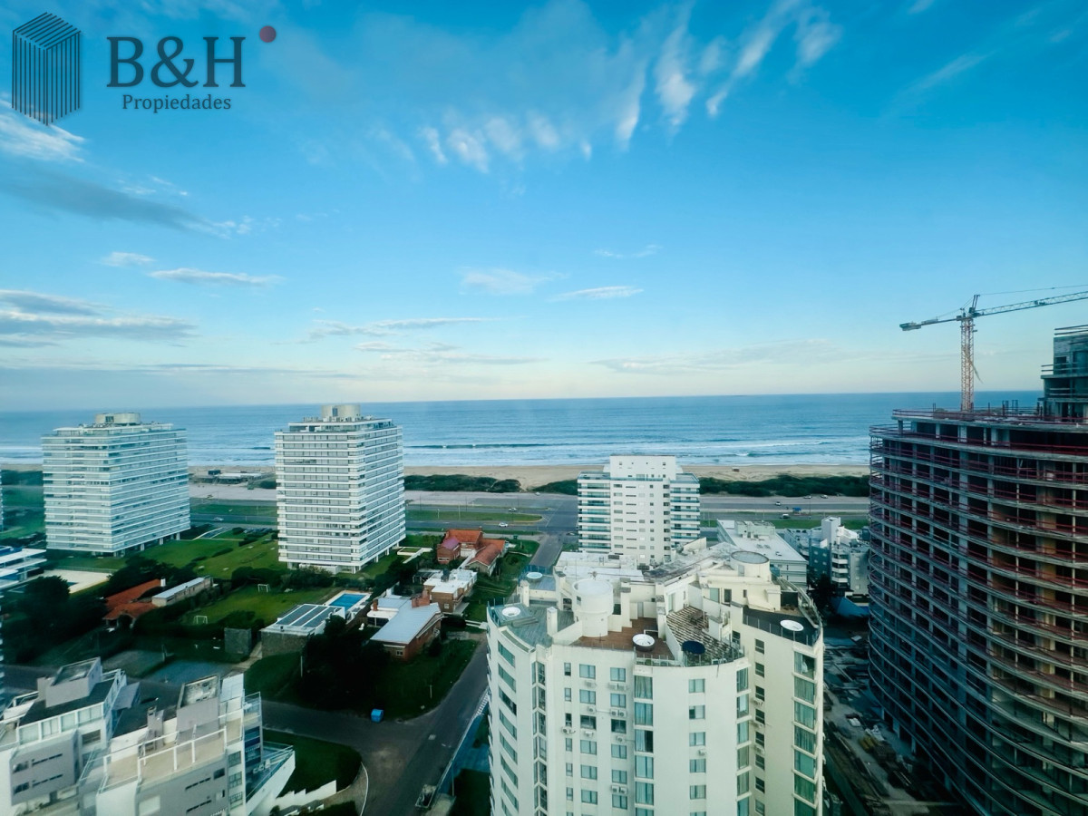 Apartamento ID.5870 - Venta apartamento 3 dormitorios vista al mar en Playa Brava