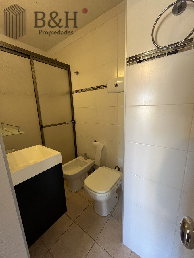 Apartamento ID.6289 - Apartamento 2 dormitorios en alquiler temporal - Playa Mansa - 50mts del mar