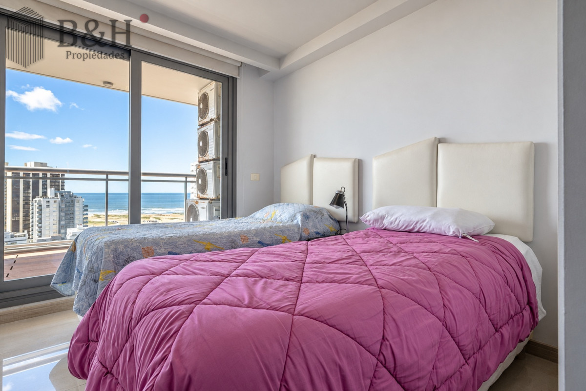 Apartamento ID.5869 - Venta apartamento 3 dormitorios playa brava
