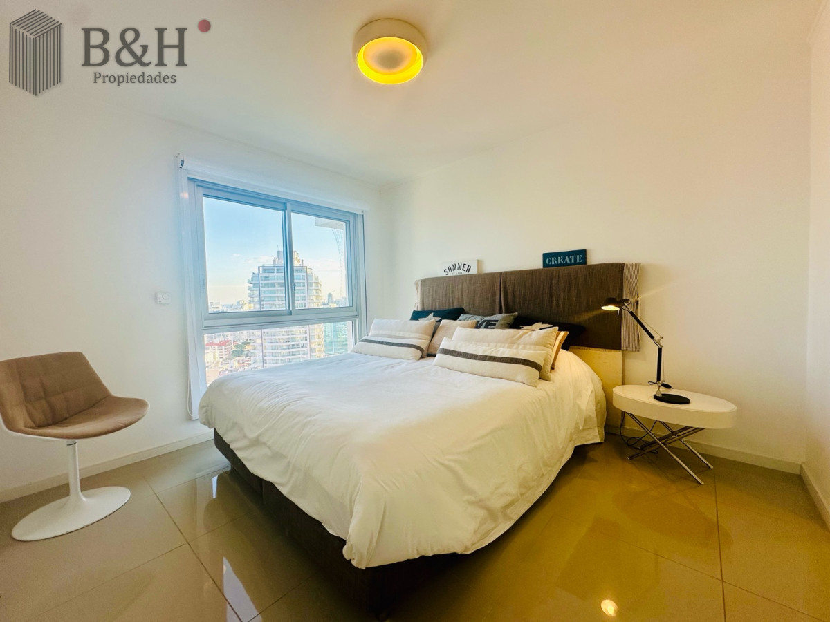 Apartamento ID.5870 - Venta apartamento 3 dormitorios vista al mar en Playa Brava