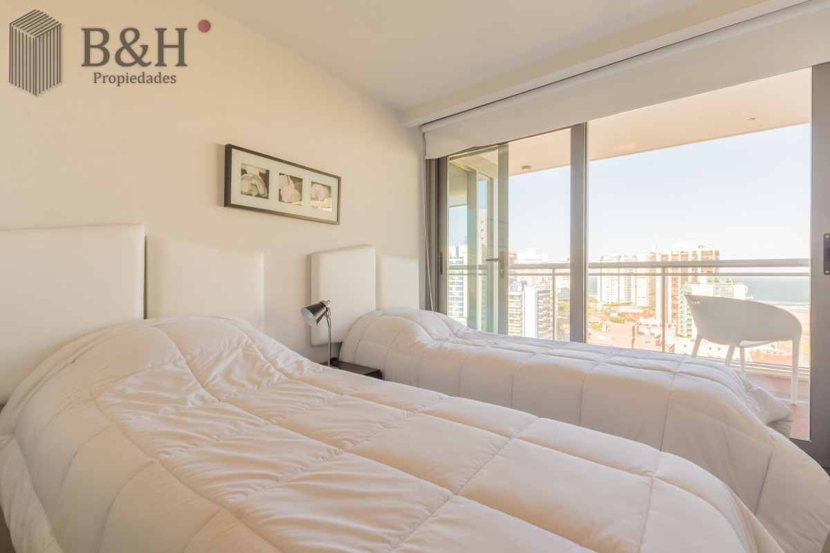 Apartamento ID.5869 - Venta apartamento 3 dormitorios playa brava