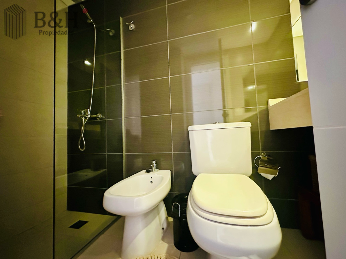 Apartamento ID.5870 - Venta apartamento 3 dormitorios vista al mar en Playa Brava