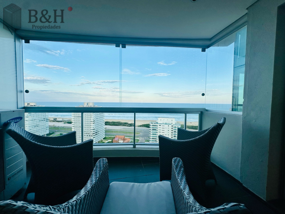 Apartamento ID.5870 - Venta apartamento 3 dormitorios vista al mar en Playa Brava