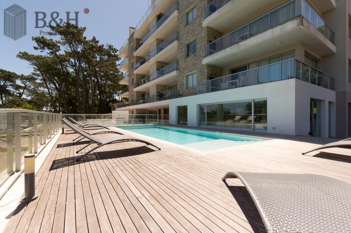 Apartamento ID.3344 - Venta Departamento Penthouse 3 dormitorios Playa Mansa Punta del Este