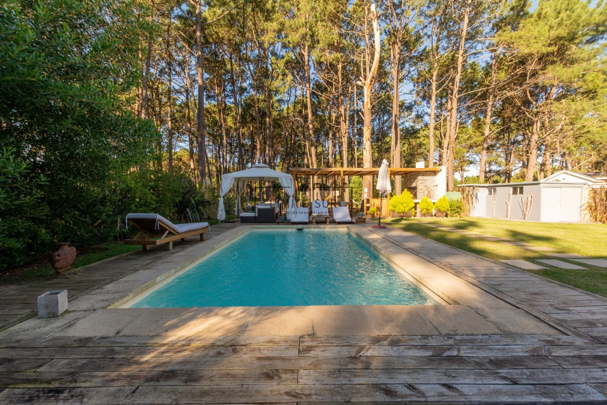 Casa ID.78 - Venta Casa 4 dormitorios en Montoya, La Barra, Punta del Este