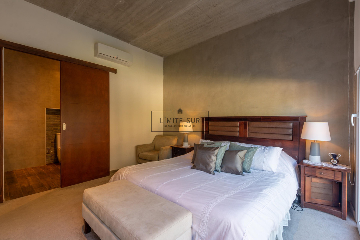 Casa ID.78 - Venta Casa 4 dormitorios en Montoya, La Barra, Punta del Este