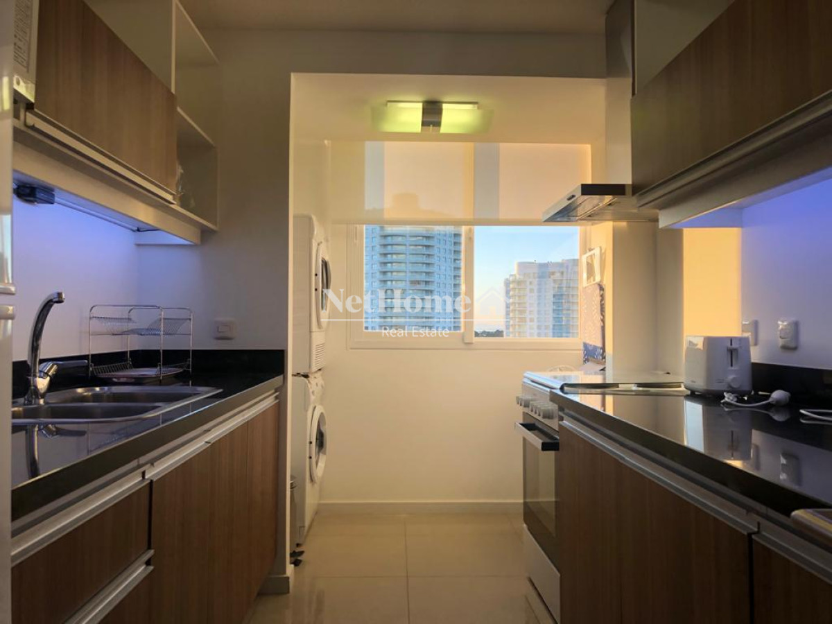 Apartamento ID.241 - Roosevelt Apartamento 2 Dormitorios en Suite Piso alto con excelente vista al mar