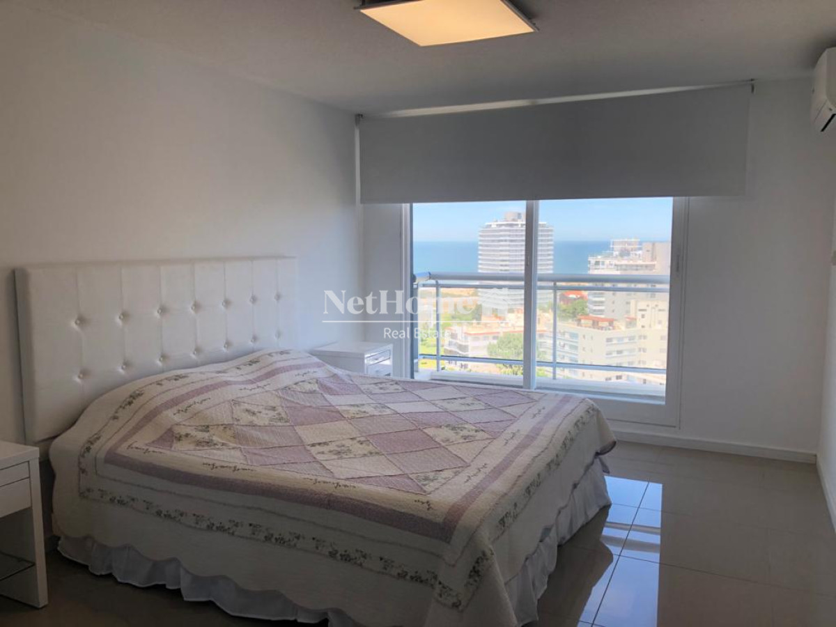 Apartamento ID.241 - Roosevelt Apartamento 2 Dormitorios en Suite Piso alto con excelente vista al mar