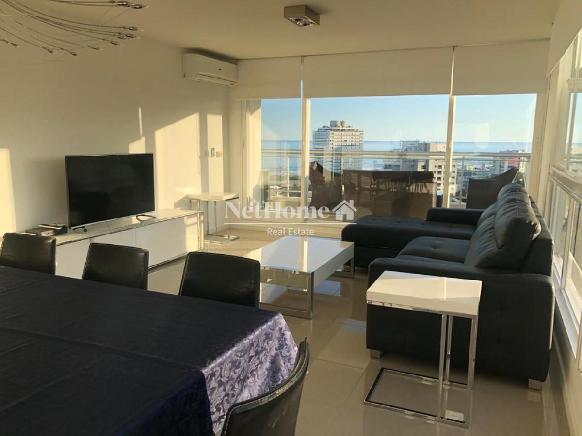 Apartamento ID.241 - Roosevelt Apartamento 2 Dormitorios en Suite Piso alto con excelente vista al mar