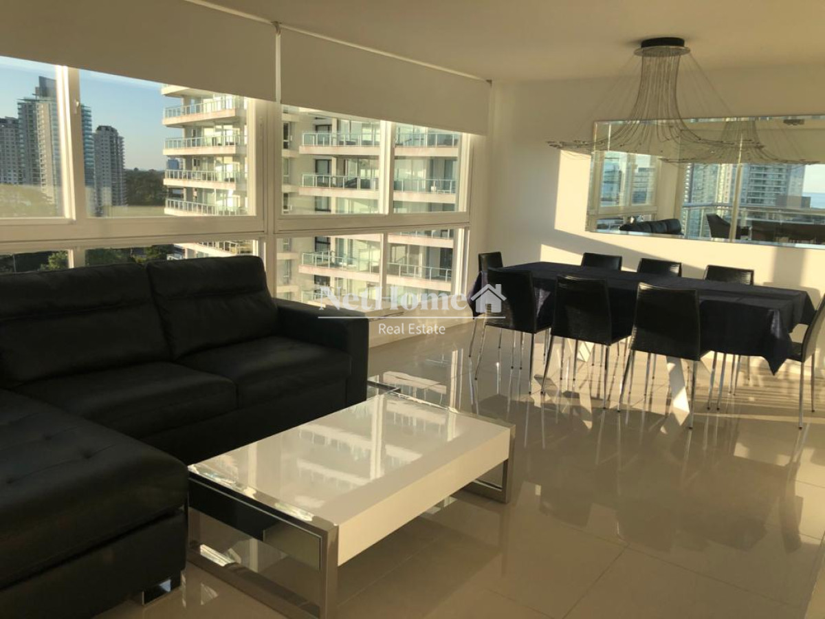 Apartamento ID.241 - Roosevelt Apartamento 2 Dormitorios en Suite Piso alto con excelente vista al mar