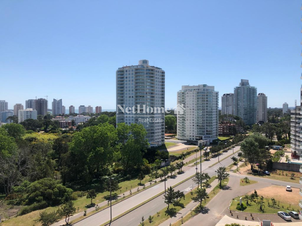 Apartamento ID.241 - Roosevelt Apartamento 2 Dormitorios en Suite Piso alto con excelente vista al mar