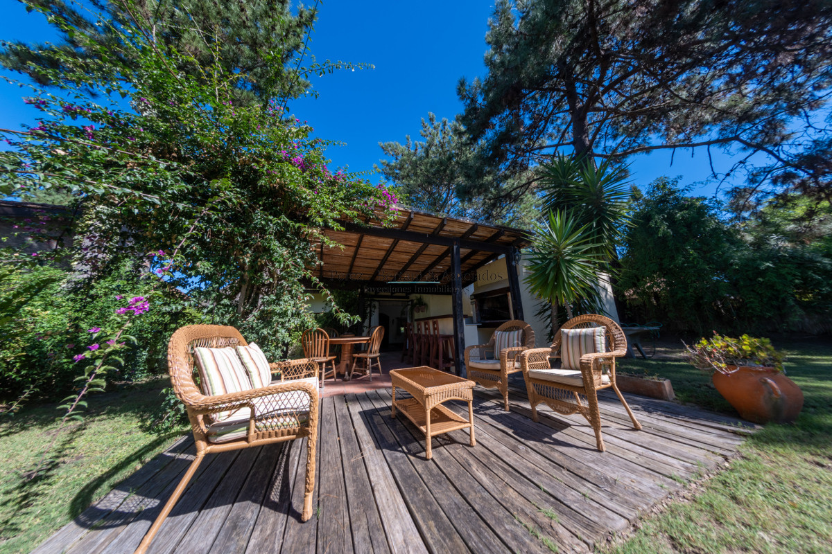 Casa ID.1217 - Venta Casa Quincho Pinares Punta del Este