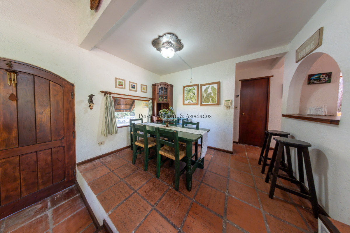 Casa ID.1217 - Venta Casa Quincho Pinares Punta del Este