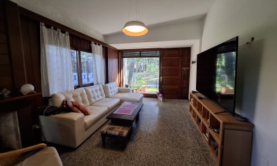 Casa en venta - Cantegril - 3 dormitorios