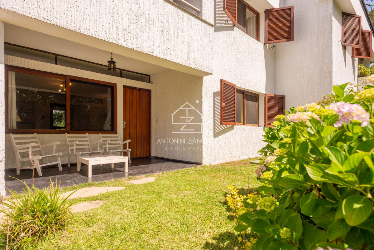 Apartamento ID.1854 - Venta Departamento 2 dormitorios estilo casa Roosevelt Punta del Este