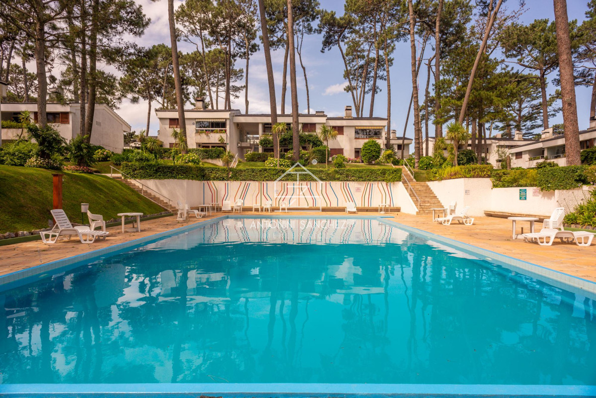 Apartamento ID.1854 - Venta Departamento 2 dormitorios estilo casa Roosevelt Punta del Este