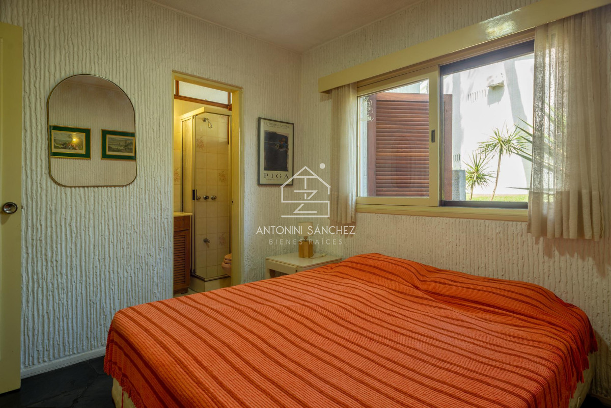 Apartamento ID.1854 - Venta Departamento 2 dormitorios estilo casa Roosevelt Punta del Este