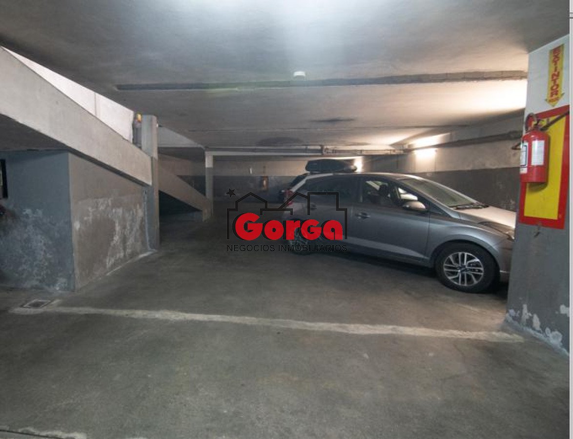 Apartamento ID.393 - Venta Apartamento 3 dorm + servicio Centro Montevideo