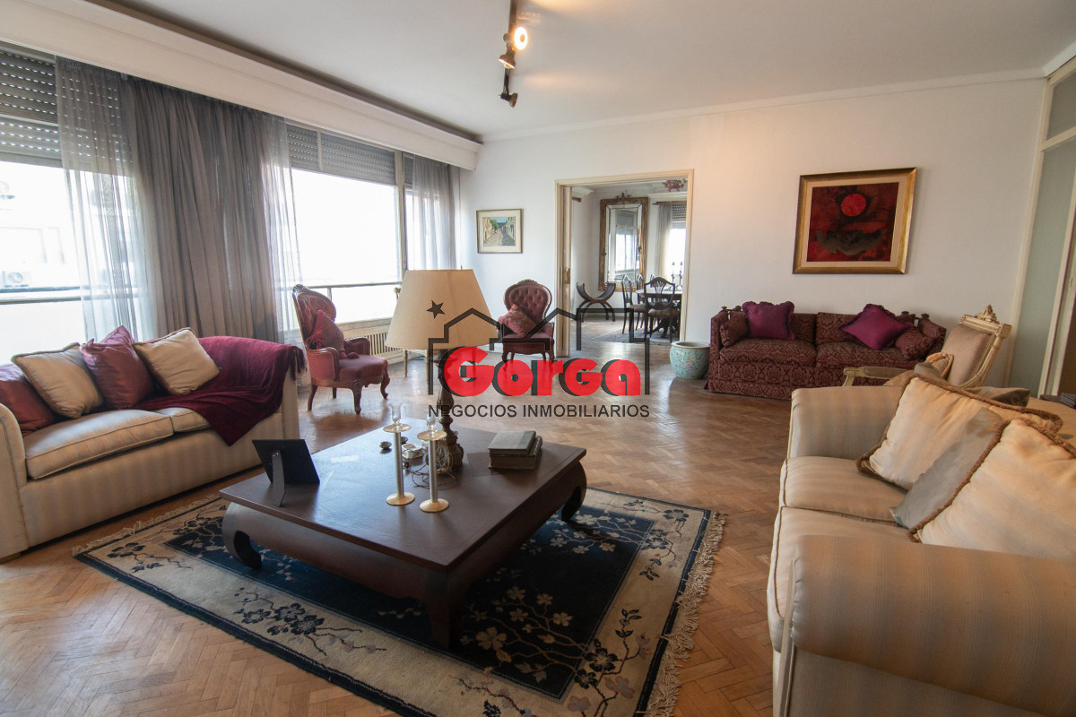 Apartamento ID.393 - Venta Apartamento 3 dorm + servicio Centro Montevideo