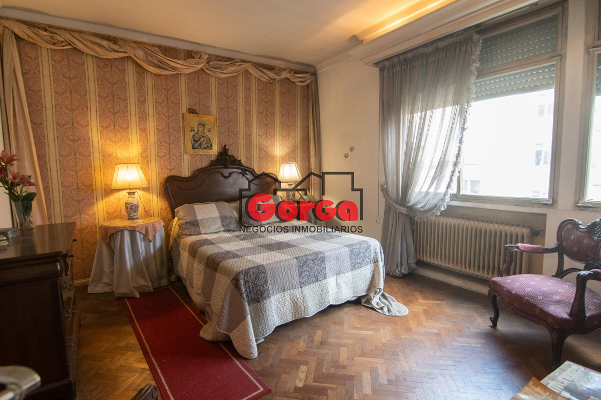 Apartamento ID.393 - Venta Apartamento 3 dorm + servicio Centro Montevideo