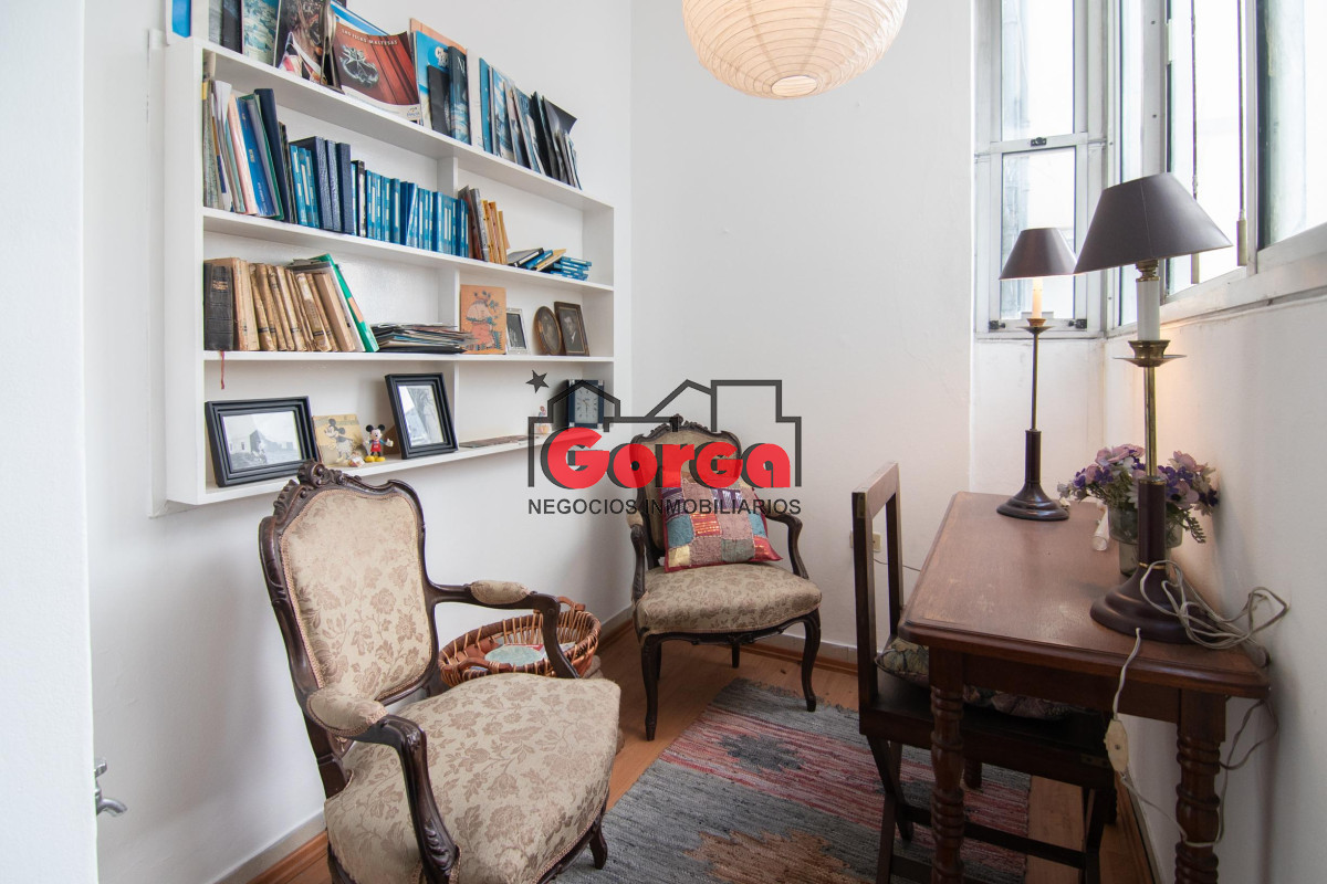 Apartamento ID.393 - Venta Apartamento 3 dorm + servicio Centro Montevideo