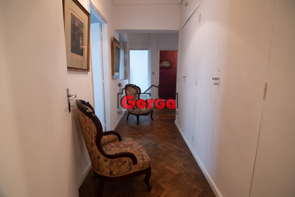 Apartamento ID.393 - Venta Apartamento 3 dorm + servicio Centro Montevideo