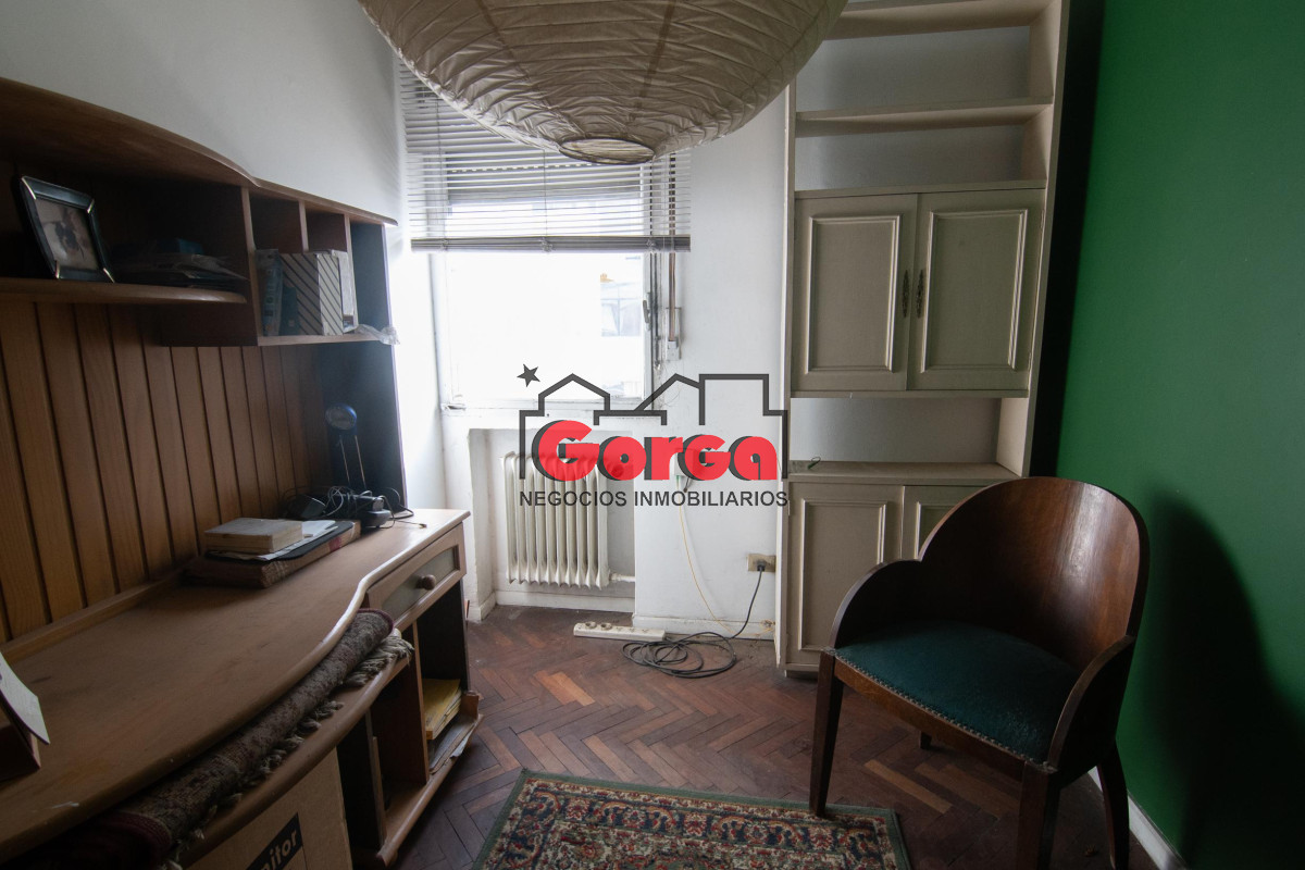 Apartamento ID.393 - Venta Apartamento 3 dorm + servicio Centro Montevideo